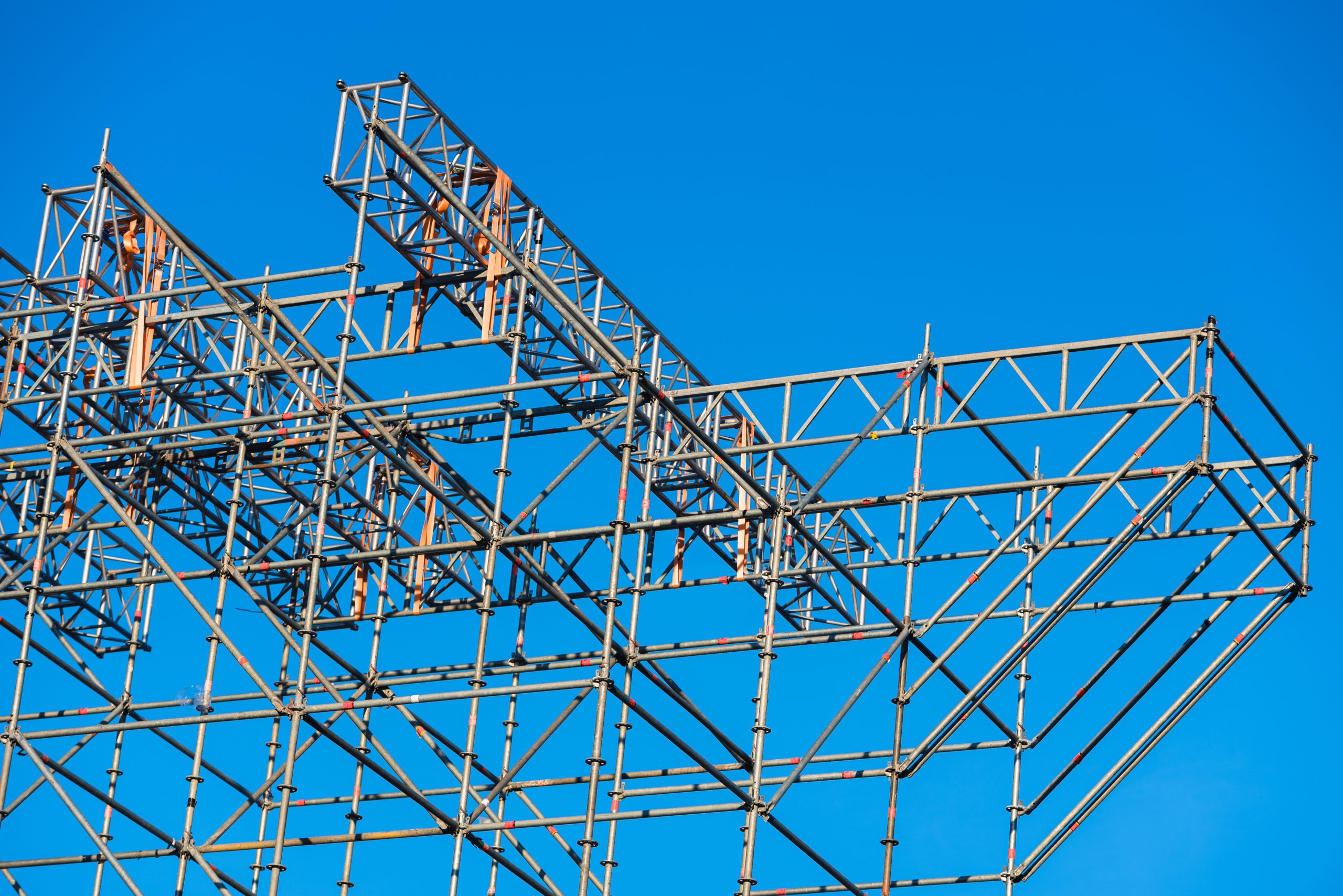 construction scaffolding rental services for safe and efficient project execution